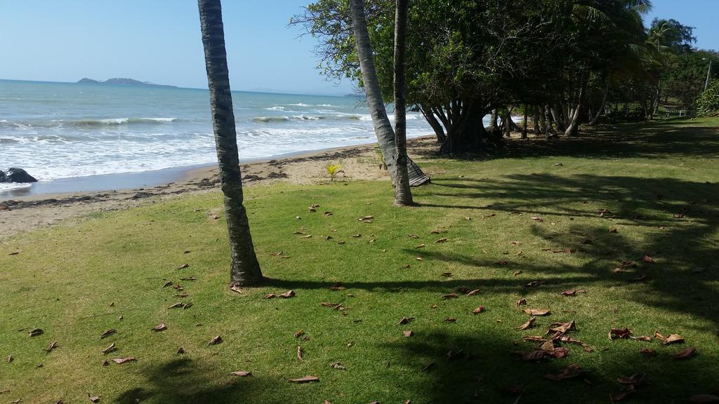 Fully Air-Conditioned Beach Front Penthouse Apartment Naguabo Buitenkant foto